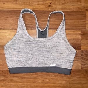 White sports bra size M